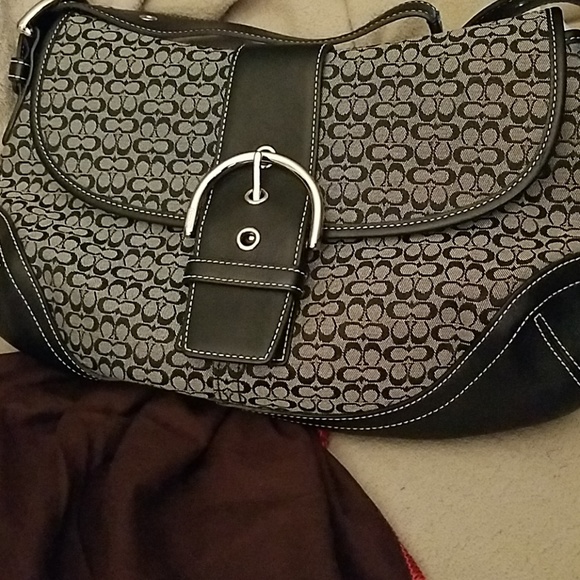 Coach - Picture 2 of 4